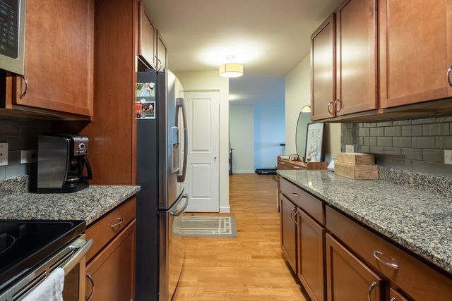 3033 N Sheridan Road 1203, Chicago, IL 60657