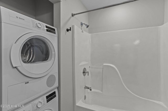 304 N Front Street Apt J, Wilmington, NC 28401