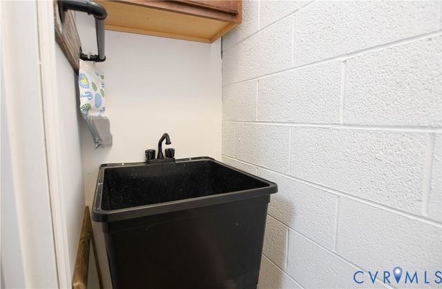 153 Deer Trl, Aylett, VA 23009