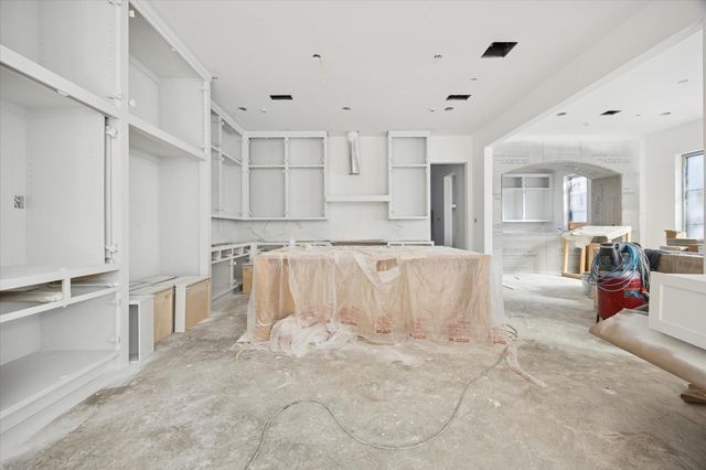 1328 Mickey Way, Spring Valley Village, TX 77055