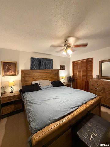 8576 Old Route 13, Marion, IL 62959