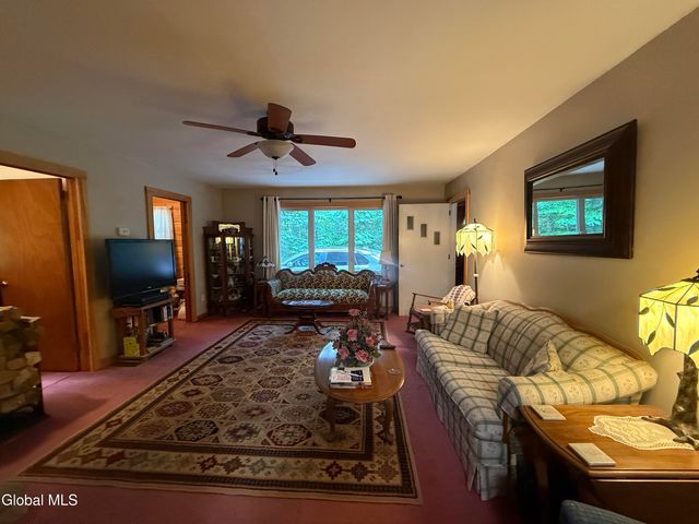 303 N Shore Rd Peck Road, Gloversville, NY 12078