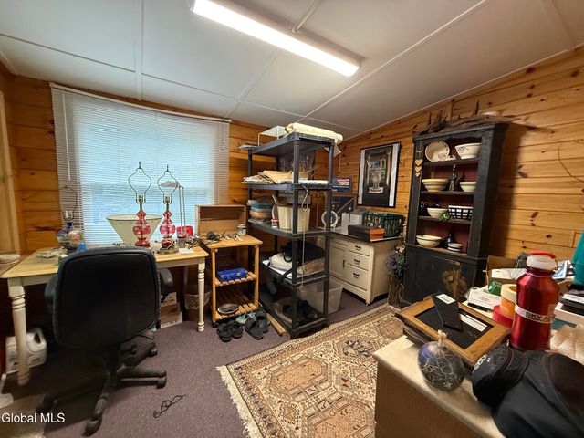 303 N Shore Rd Peck Road, Gloversville, NY 12078