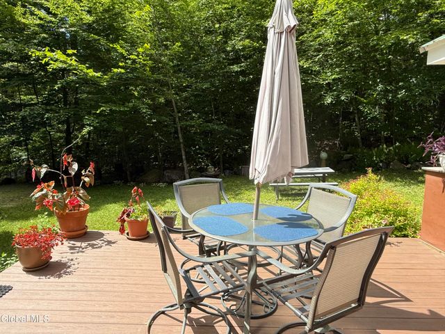 303 N Shore Rd Peck Road, Gloversville, NY 12078