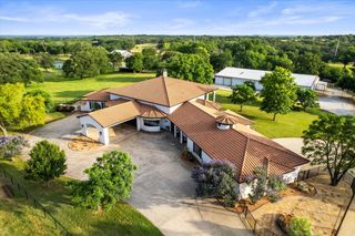 2108 W Sherman Drive, Aubrey, TX 76227
