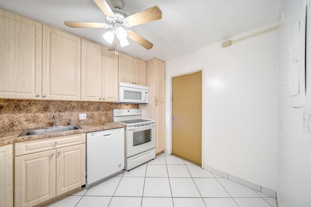 2601 S Course Drive 111, Pompano Beach, FL 33069