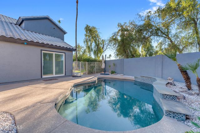 108 S MORNING RIDGE Drive, Gilbert, AZ 85296