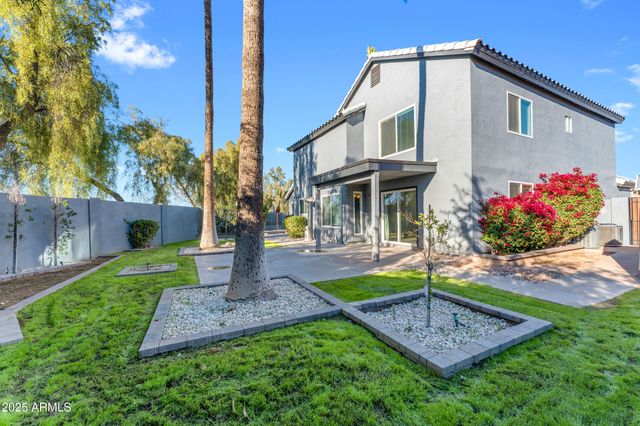 108 S MORNING RIDGE Drive, Gilbert, AZ 85296