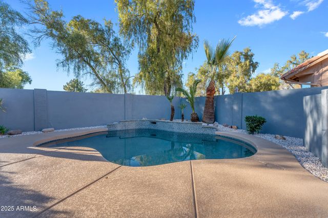 108 S MORNING RIDGE Drive, Gilbert, AZ 85296