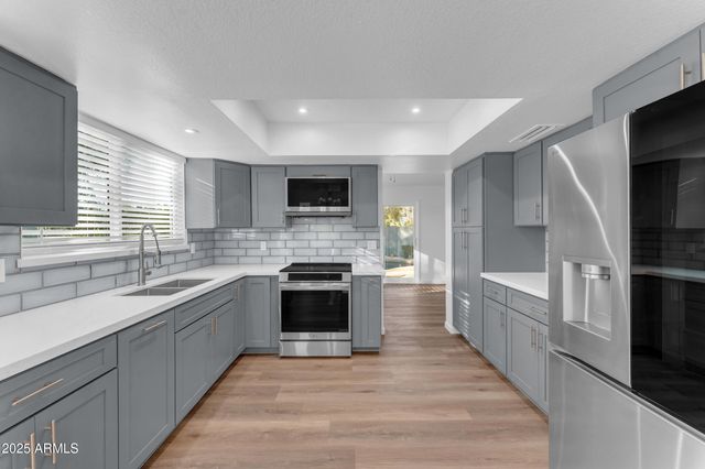 108 S MORNING RIDGE Drive, Gilbert, AZ 85296