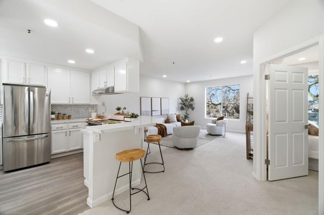 929 E El Camino Real 317E, Sunnyvale, CA 94087