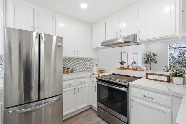 929 E El Camino Real 317E, Sunnyvale, CA 94087