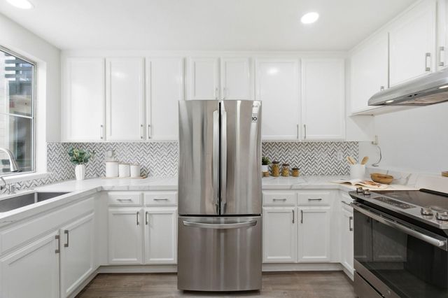 929 E El Camino Real 317E, Sunnyvale, CA 94087