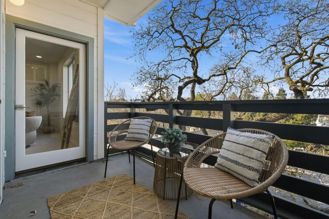 929 E El Camino Real 317E, Sunnyvale, CA 94087