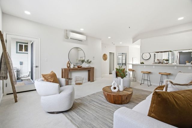 929 E El Camino Real 317E, Sunnyvale, CA 94087