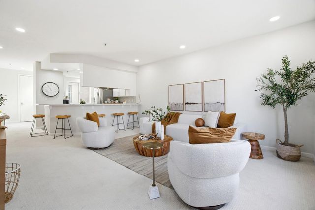 929 E El Camino Real 317E, Sunnyvale, CA 94087