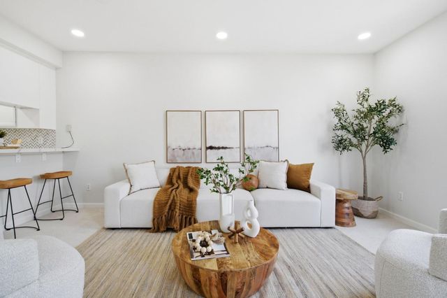 929 E El Camino Real 317E, Sunnyvale, CA 94087