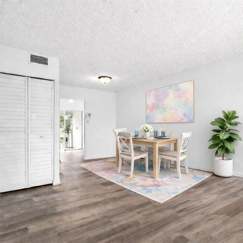 7300 NW 4 Place 205, Margate, FL 33063