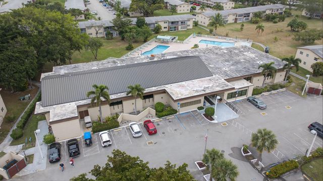 7300 NW 4 Place 205, Margate, FL 33063