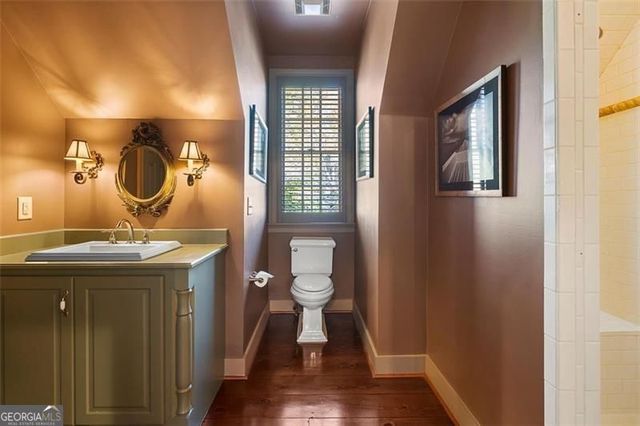 5000 Long Island Drive NW, Sandy Springs, GA 30327