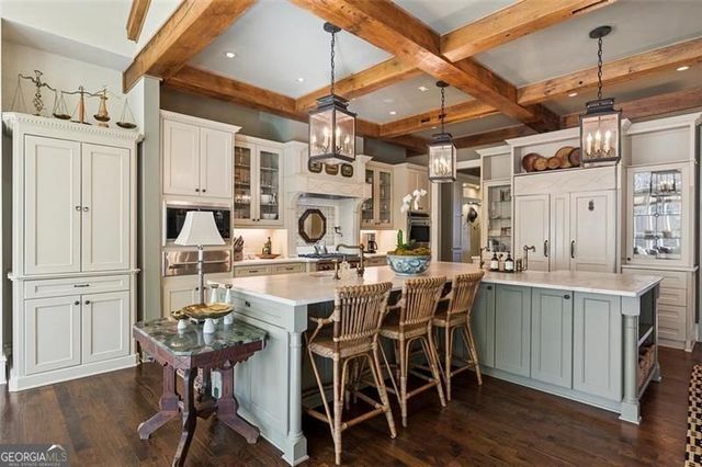 5000 Long Island Drive NW, Sandy Springs, GA 30327