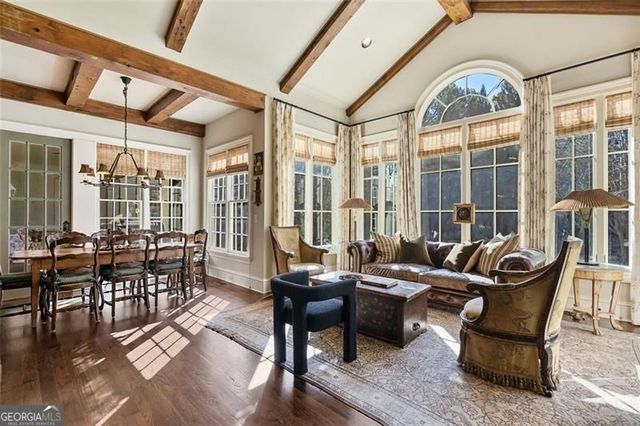 5000 Long Island Drive NW, Sandy Springs, GA 30327