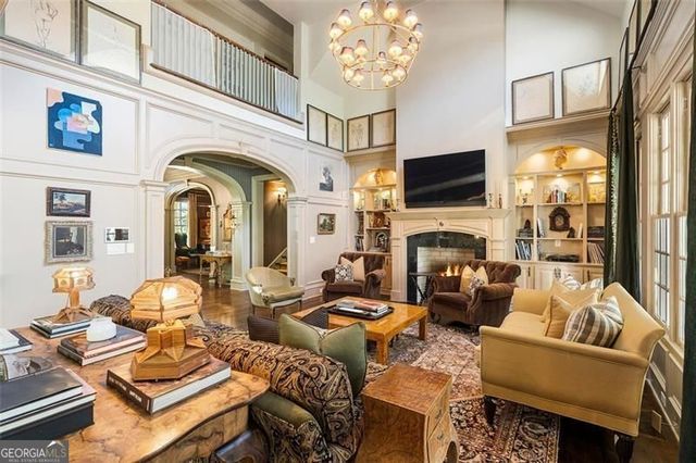5000 Long Island Drive NW, Sandy Springs, GA 30327