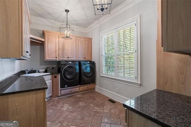 5000 Long Island Drive NW, Sandy Springs, GA 30327