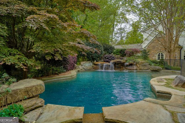 5000 Long Island Drive NW, Sandy Springs, GA 30327