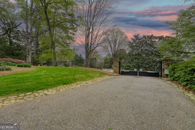 5000 Long Island Drive NW, Sandy Springs, GA 30327