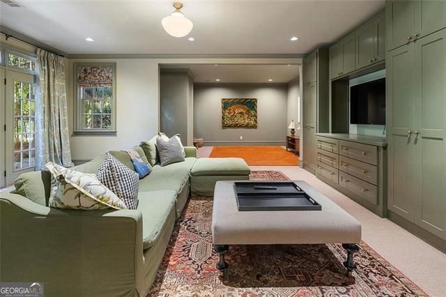 5000 Long Island Drive NW, Sandy Springs, GA 30327