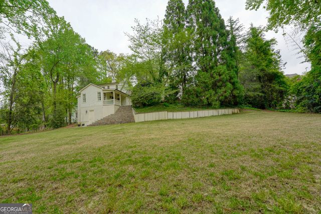 5000 Long Island Drive NW, Sandy Springs, GA 30327