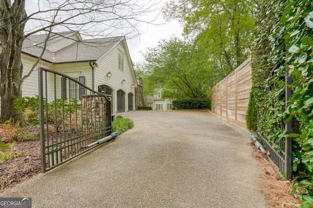 5000 Long Island Drive NW, Sandy Springs, GA 30327