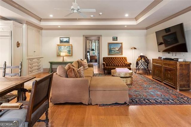 5000 Long Island Drive NW, Sandy Springs, GA 30327