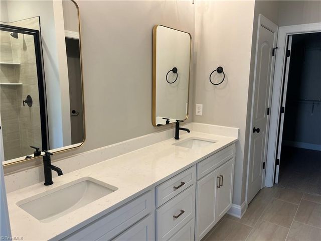 4234 Quartersaw Lane TH5, Clemmons, NC 27012