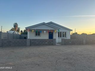 509 E CENTRE Avenue, Buckeye, AZ 85326