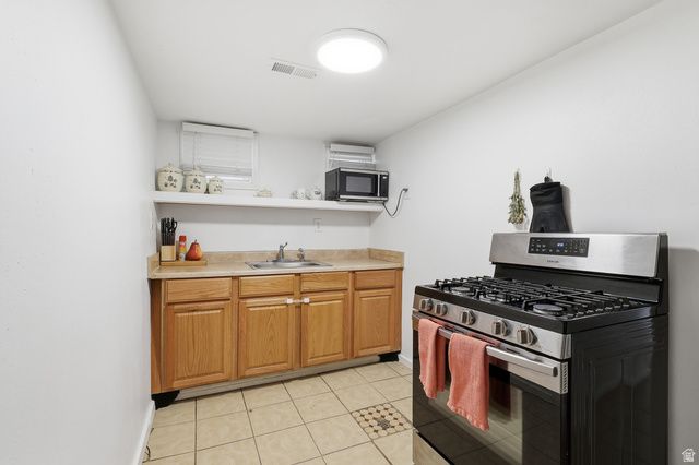 2864 FOWLER AVE, Ogden, UT 84403