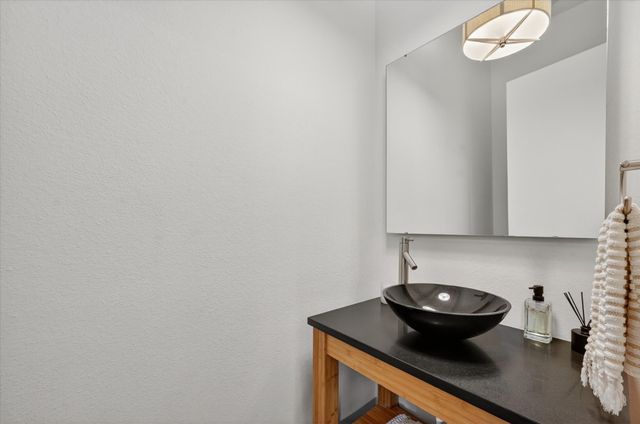 4230 Travis Street 4, Dallas, TX 75205