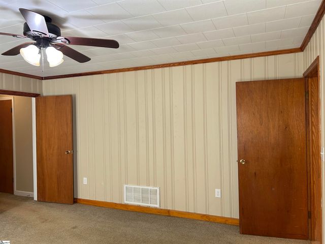 1598 Sunset Boulevard, Clinton, SC 29325