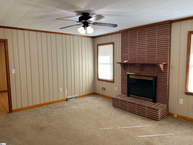 1598 Sunset Boulevard, Clinton, SC 29325