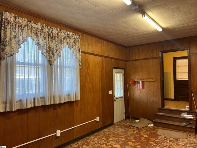 1598 Sunset Boulevard, Clinton, SC 29325