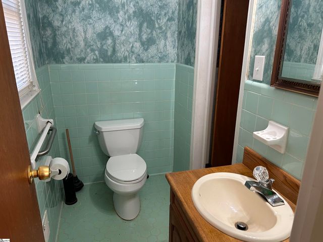 1598 Sunset Boulevard, Clinton, SC 29325