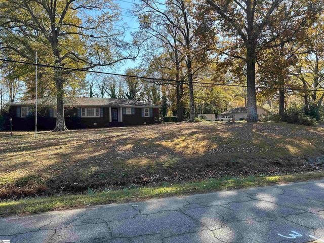 1598 Sunset Boulevard, Clinton, SC 29325