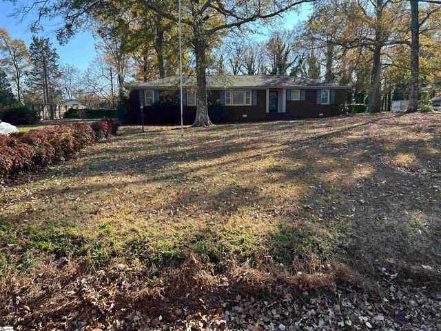 1598 Sunset Boulevard, Clinton, SC 29325