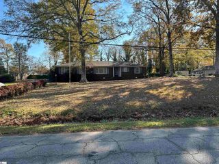 1598 Sunset Boulevard, Clinton, SC 29325