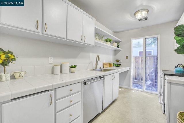 2133 Donald Dr 9, Moraga, CA 94556