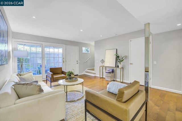 2133 Donald Dr 9, Moraga, CA 94556