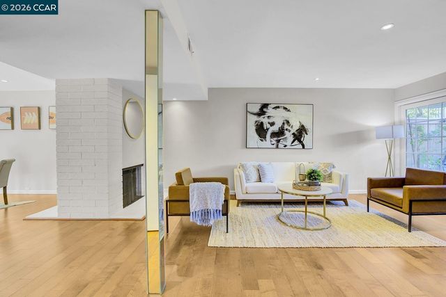 2133 Donald Dr 9, Moraga, CA 94556