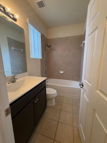 133 SE 28 8, Homestead, FL 33033