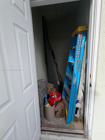 133 SE 28 8, Homestead, FL 33033